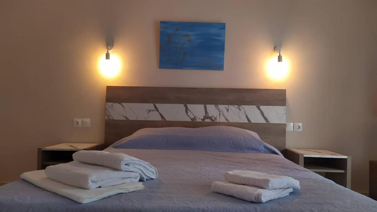 La Mer Rooms Peraia Esterno foto