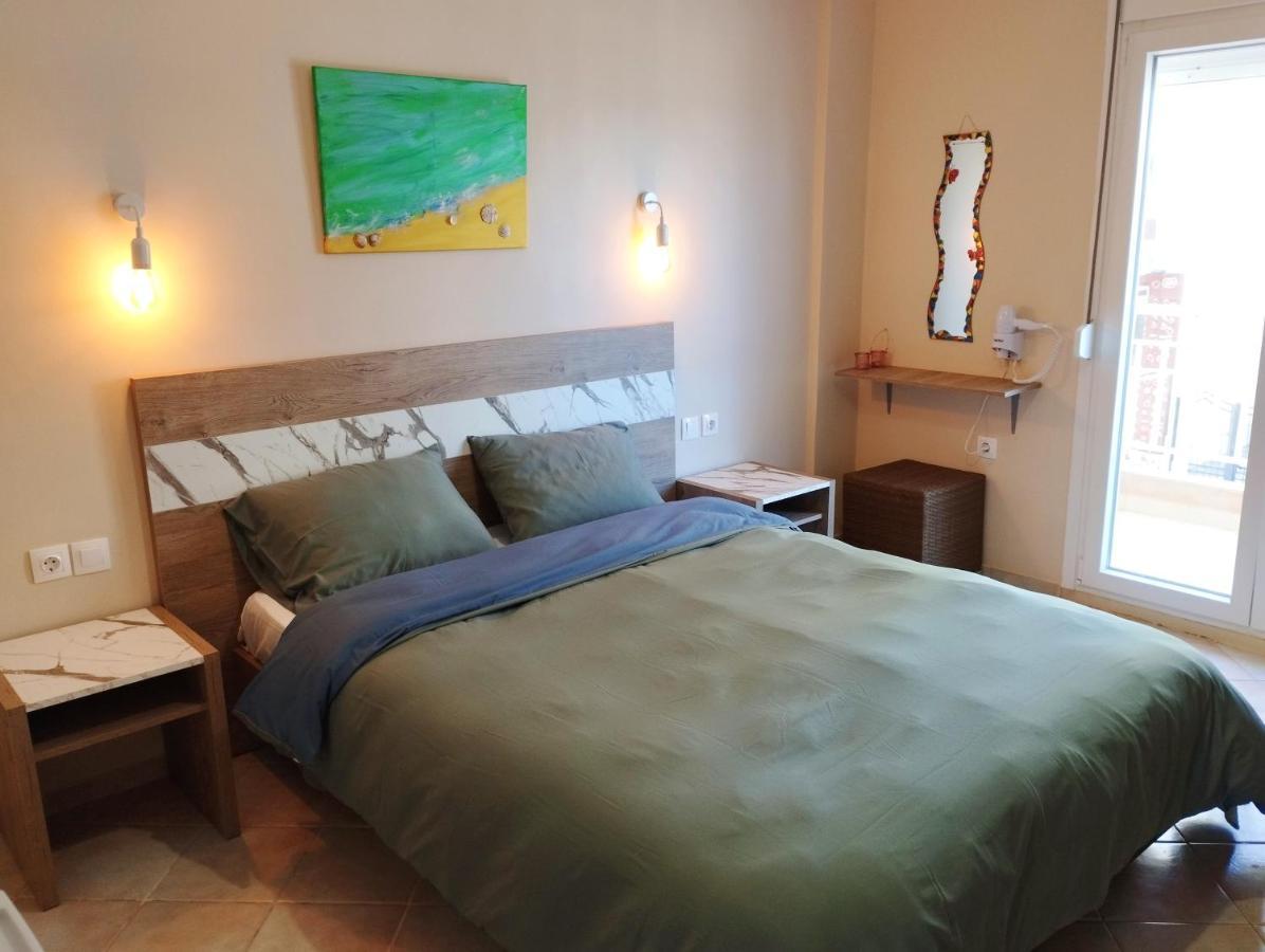 La Mer Rooms Peraia Esterno foto