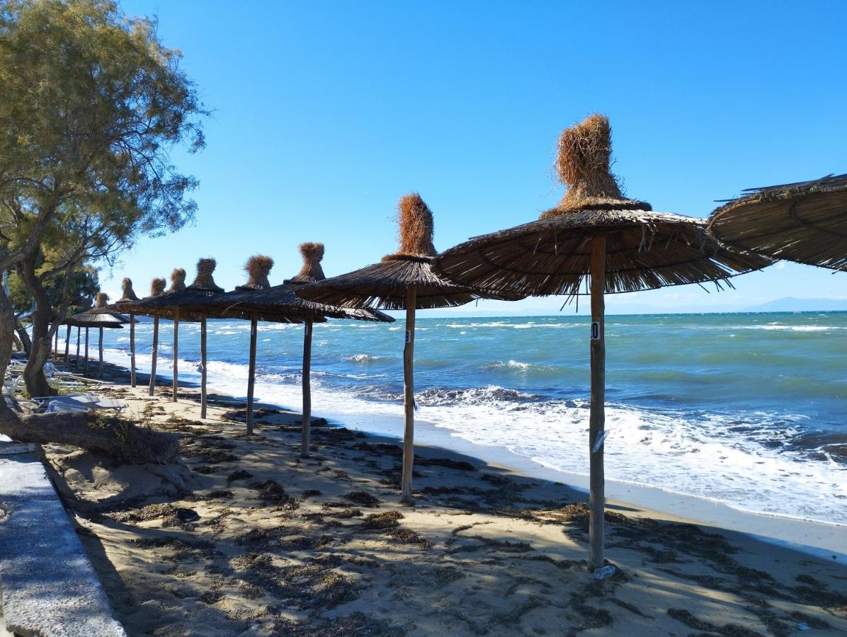 La Mer Rooms Peraia Esterno foto